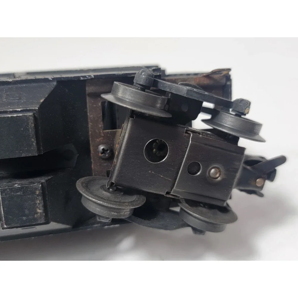 Lionel O Gauge Norfolk & Western Covered Hopper Open Hatches #644625 Model Train